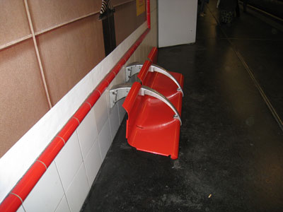 Un banc monté à l'envers